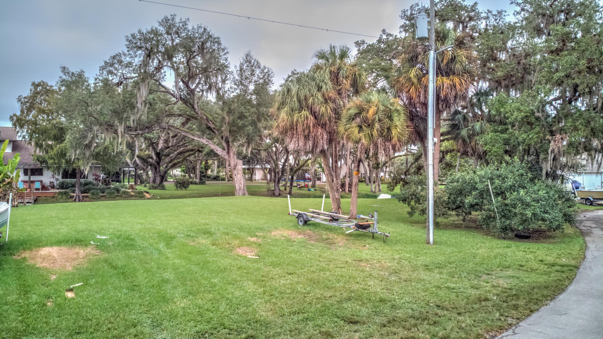 lots for sale in 33920